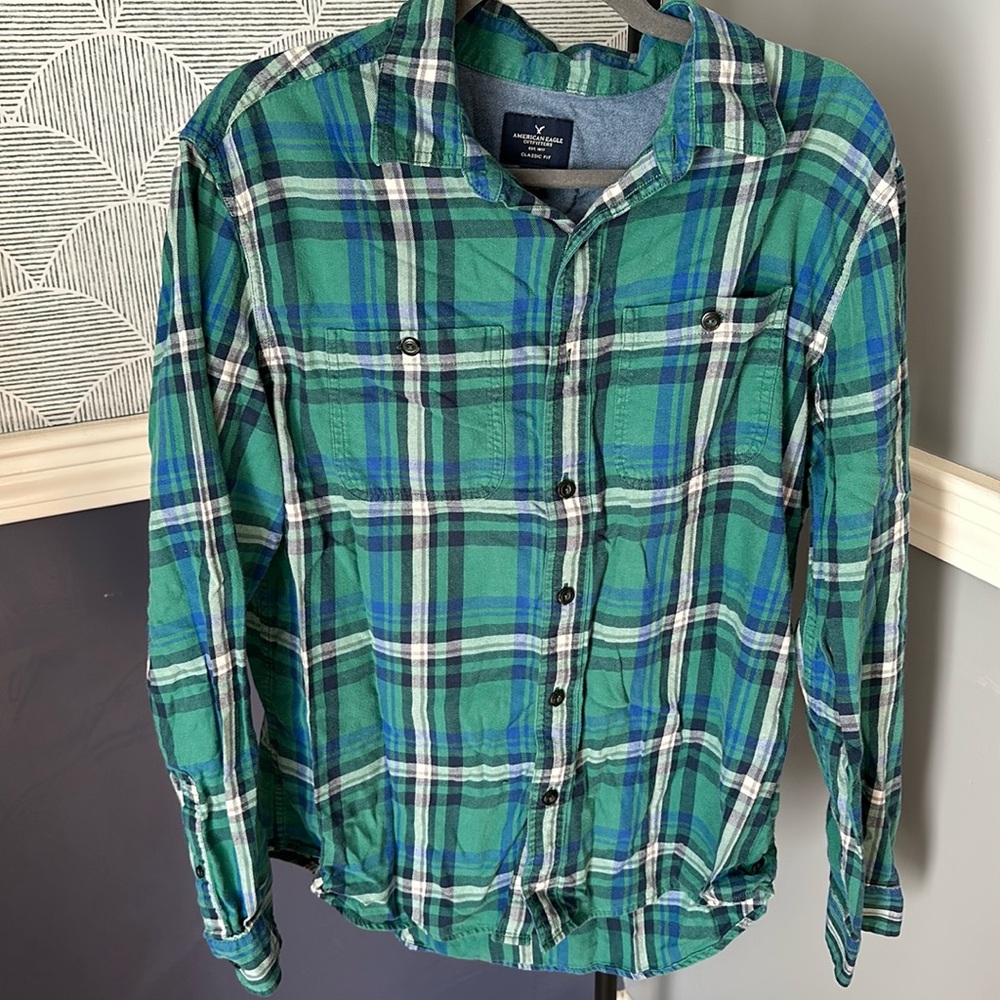 American eagle flannel size large classic fit